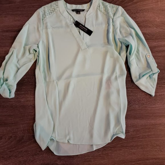 Zac & Rachel Tops - NEW! Zac & Rachel Aquis Mint 3/4 Sleeve Blouse